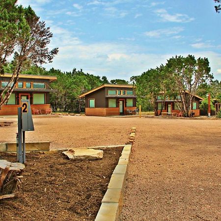 Green Acres Cottages - Fredericksburg Suite 윔벌리 외부 사진
